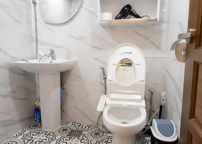Casa vacanze 5br Family House, Myeongdong 7 Minutes, Gwanghwamun 10 Minutes, Namsan View, Patio